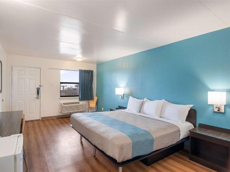 Motel 6-Colorado Springs, Co - Air Force Academy Экстерьер фото